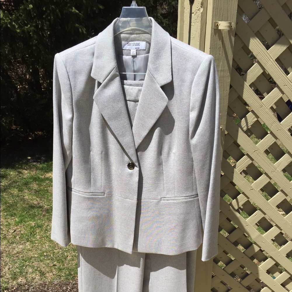 Suit Studio Light blue pants suit size 12 petite